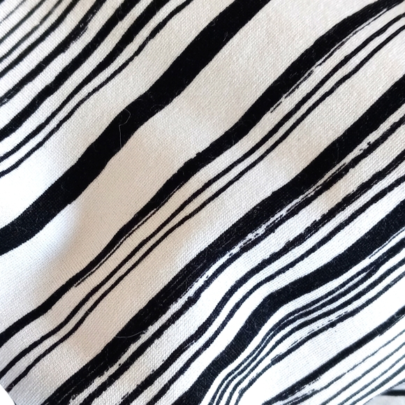 *** Relisted****  Ann Taylor Rayon/ Nylon Blend Stripe Lace Trim Dress 2 - Picture 12 of 12